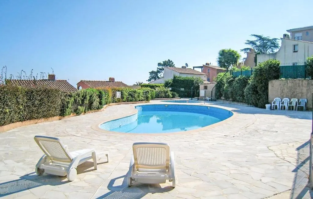 Théoule-sur-Mer Villa Mansart 0*,  צרפת